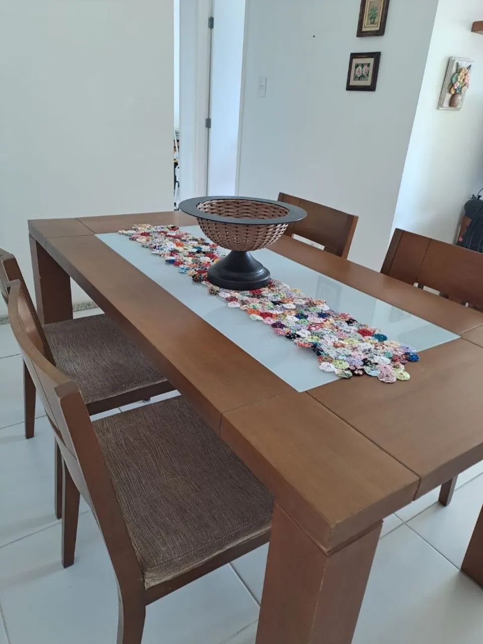 Mesa de Jantar 1.80 X 0.90 c 04 cadeiras  - Foto 2