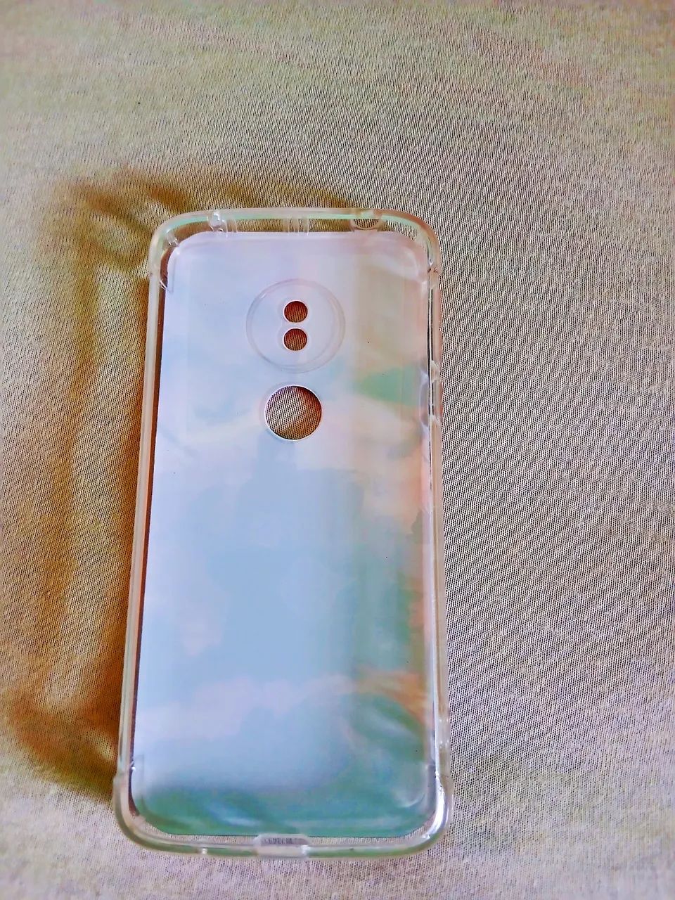 VENDE-SE CAPINHA DE CELULAR DO ITACHI,  FOI POUCO USADA. A CAPINHA É PARA MOTO G6 - Foto 2