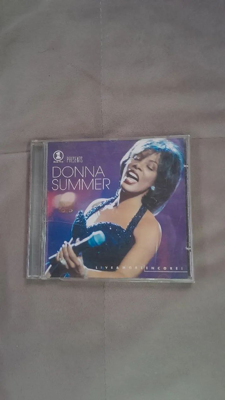 Cd da inesquecível Donna Summer 