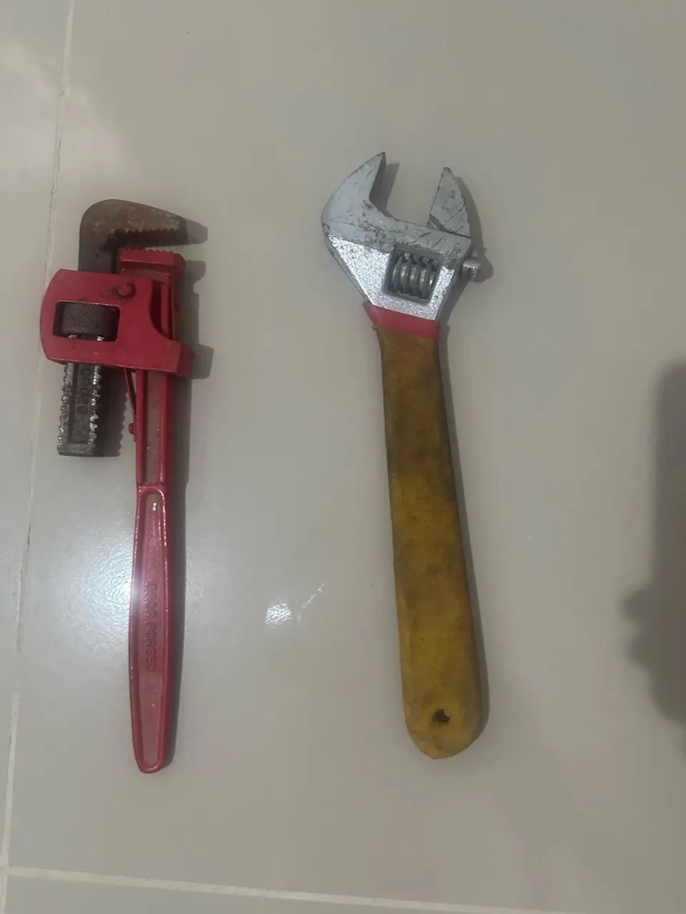 Chave  grifo e inglesa  - Foto 2