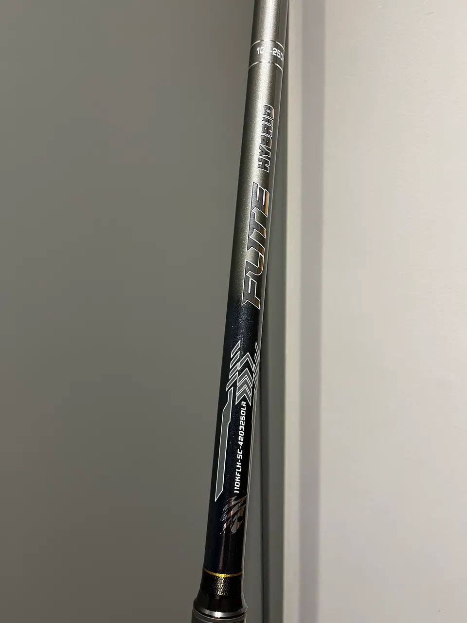 Vara de pesca Okuma Flite Surf híbrida 4.20m, TODA FUJI