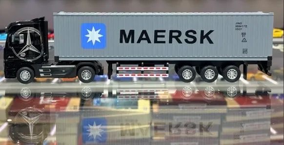 Vendo caminhão Mercedes Container Maersk 1:50 escala   - Foto 2