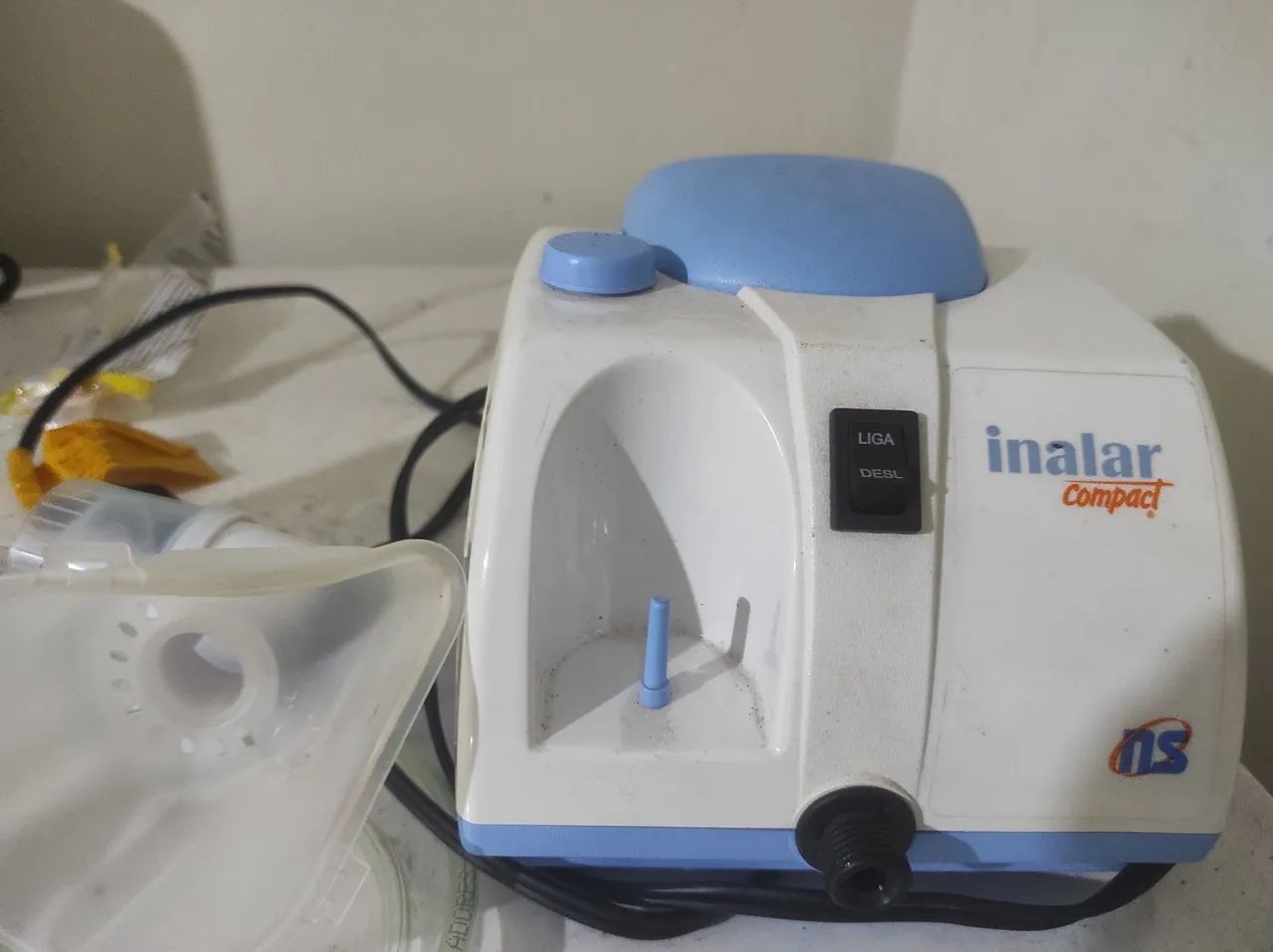Vendo nebulizador inalador semi novo minha filha usou 1 mês bivolt 230$ aceito proposta  - Foto 2