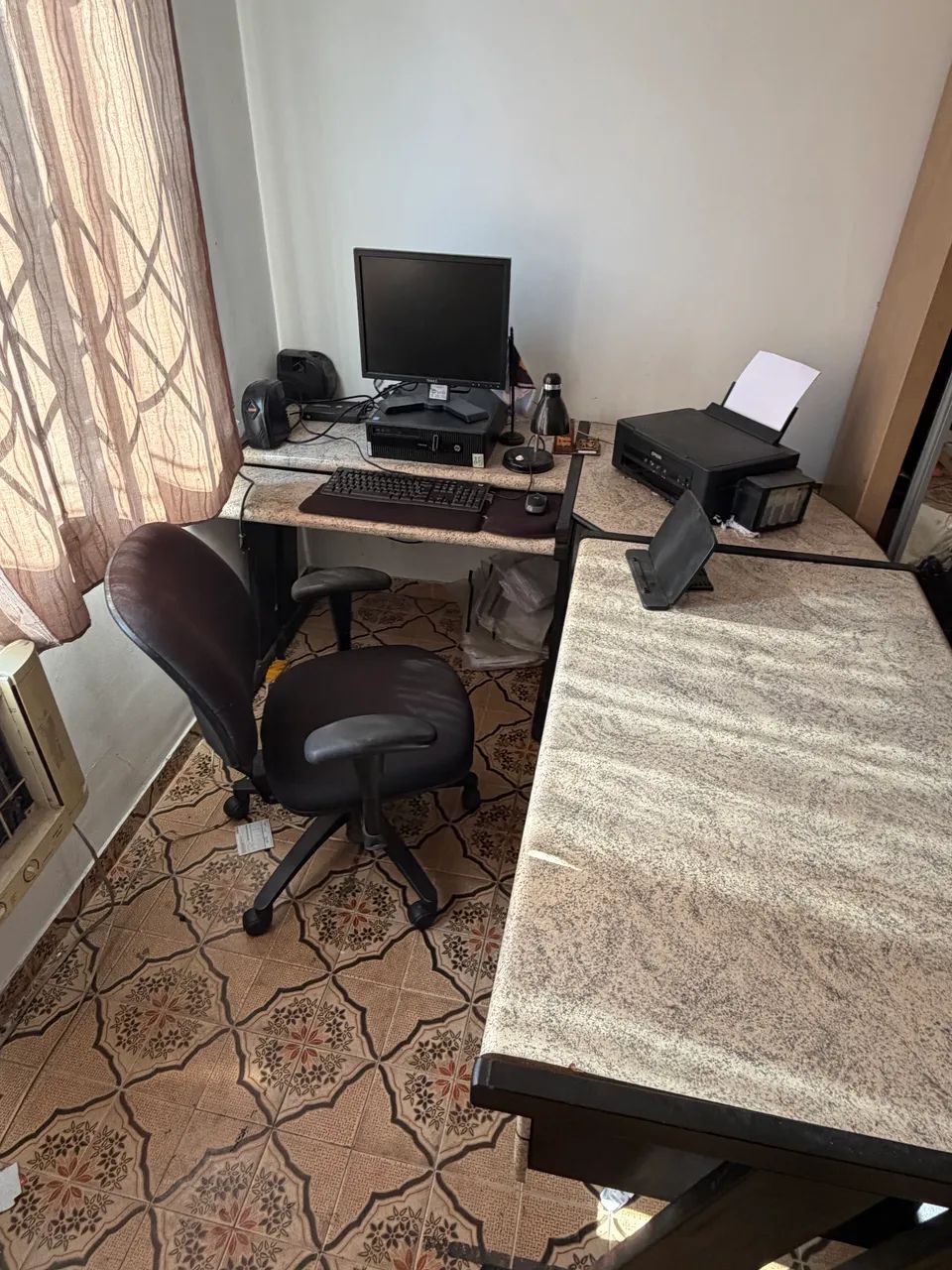 Mesa de escritório + cadeira  - Foto 2