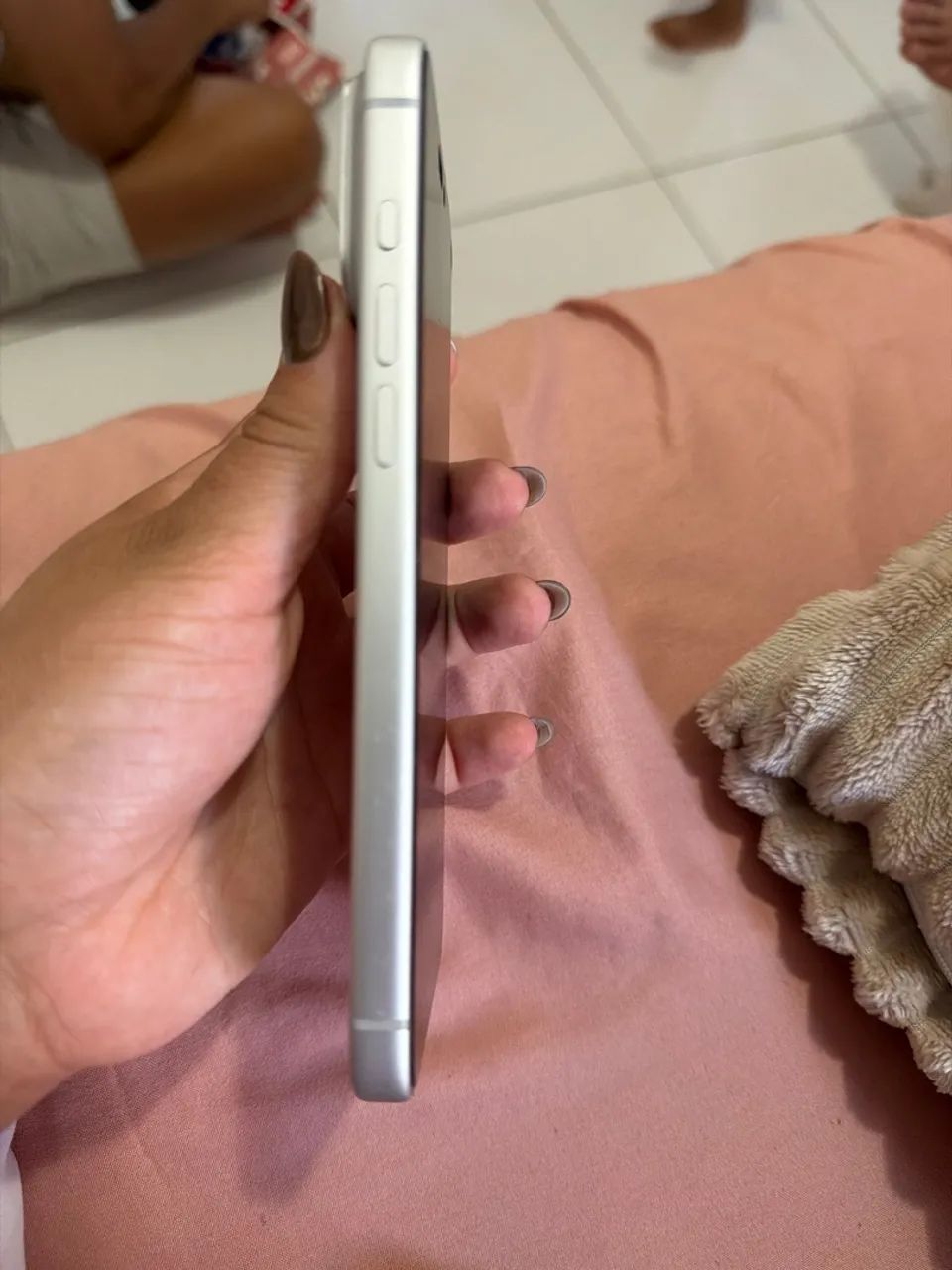 iPhone 17 pro max Prata - Foto 3