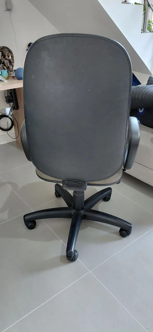 Vendo Cadeira de escritório  - Foto 3