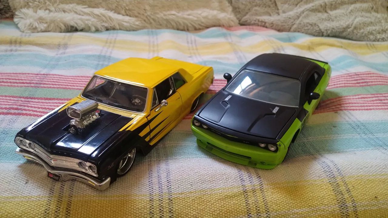 Miniaturas 1:24 Jada, Maisto e Welly