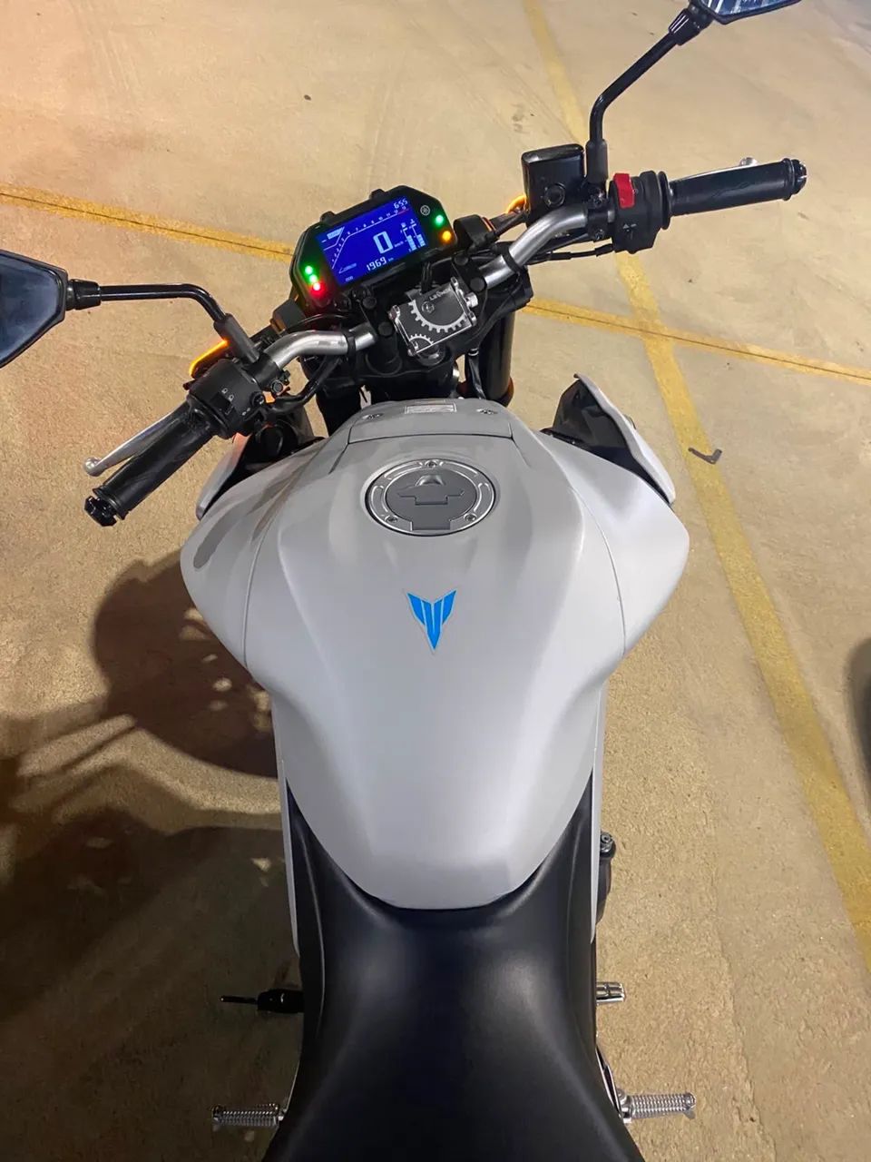 Moto MT03 - Foto 5