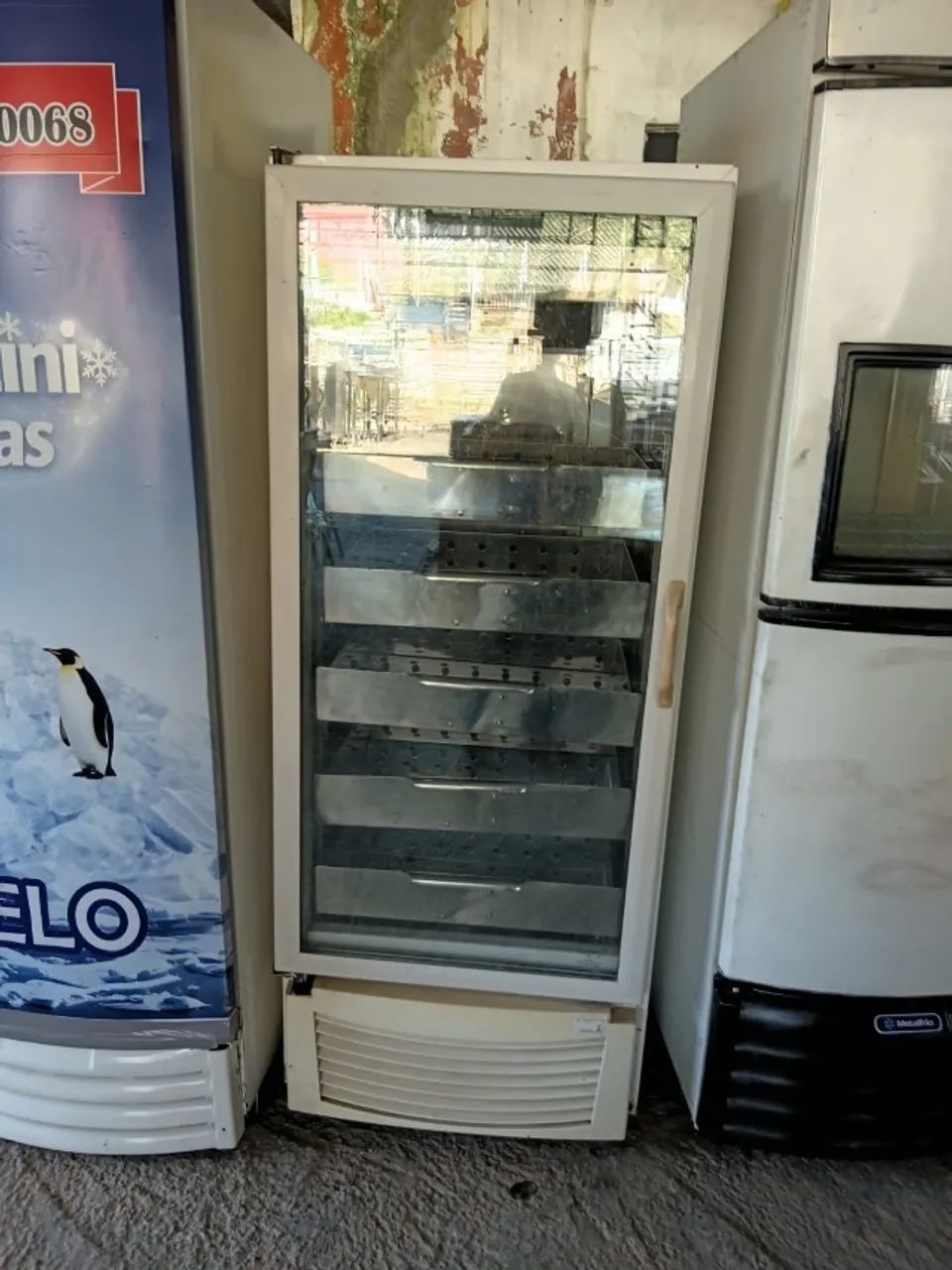 Geladeira Expositora com Prateleiras - Foto 3