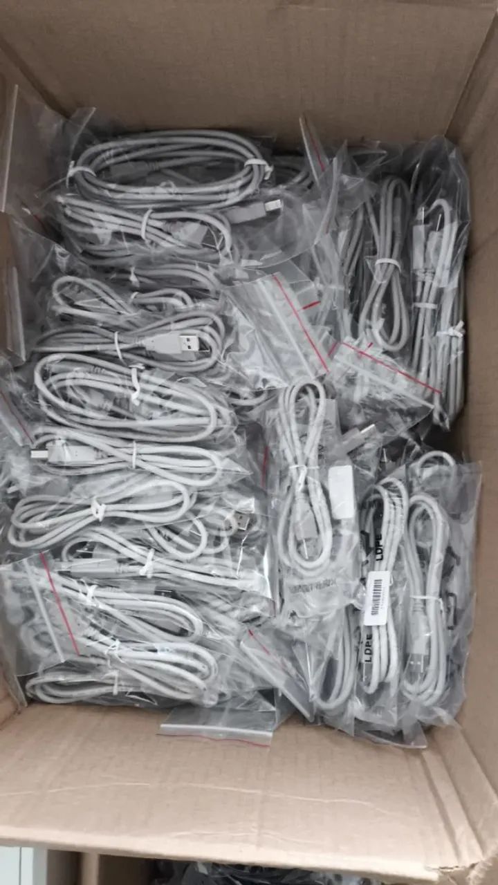 15 reais cada lote cabo usb 