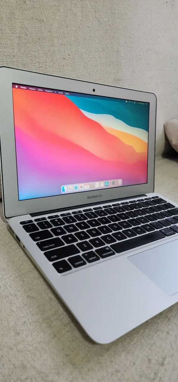 Macbook 11 Mid 2013 A1465 Intel Core i5 + 4GB + SSD - Notebooks