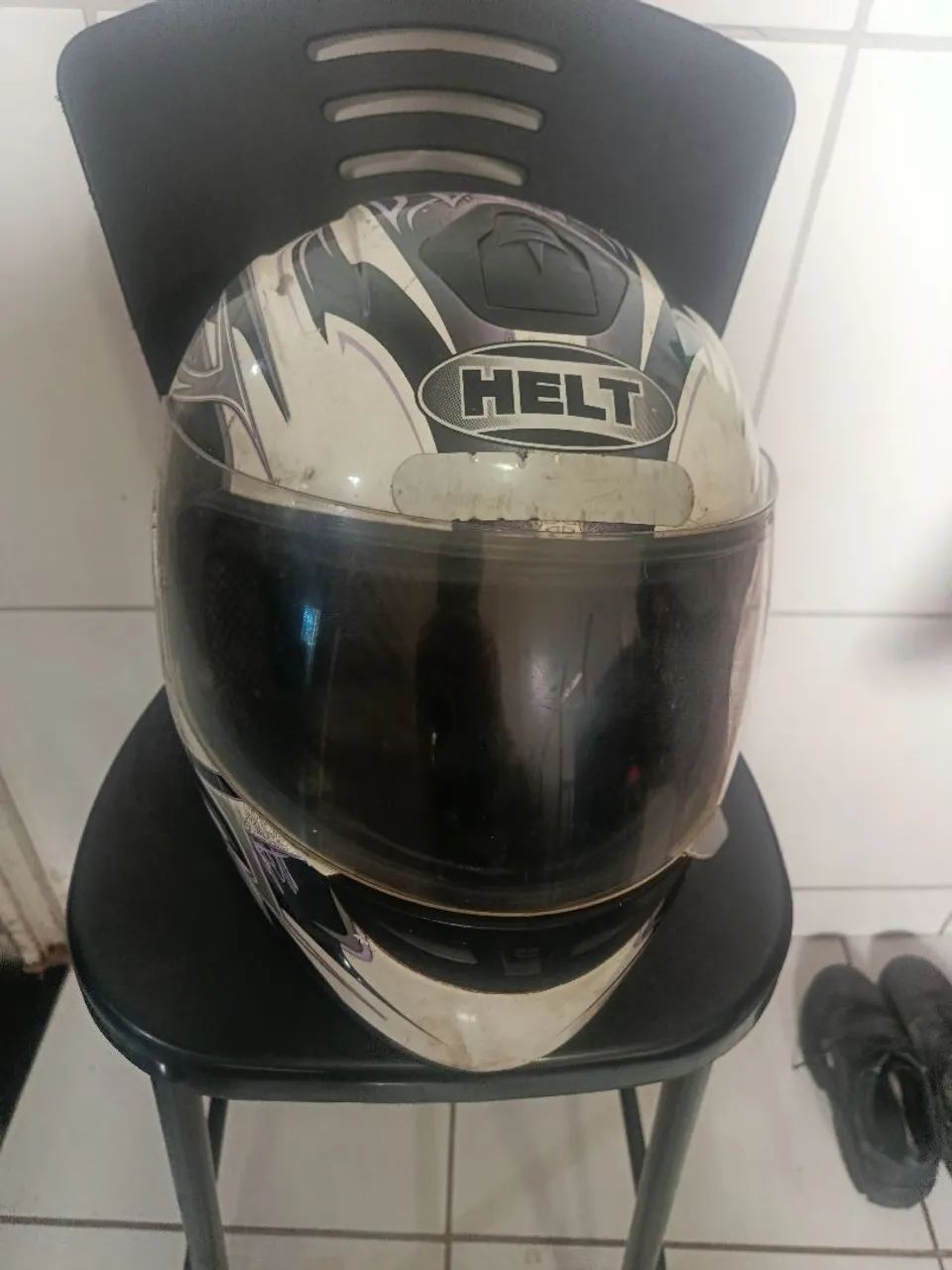 Capacetes tamanho 58
