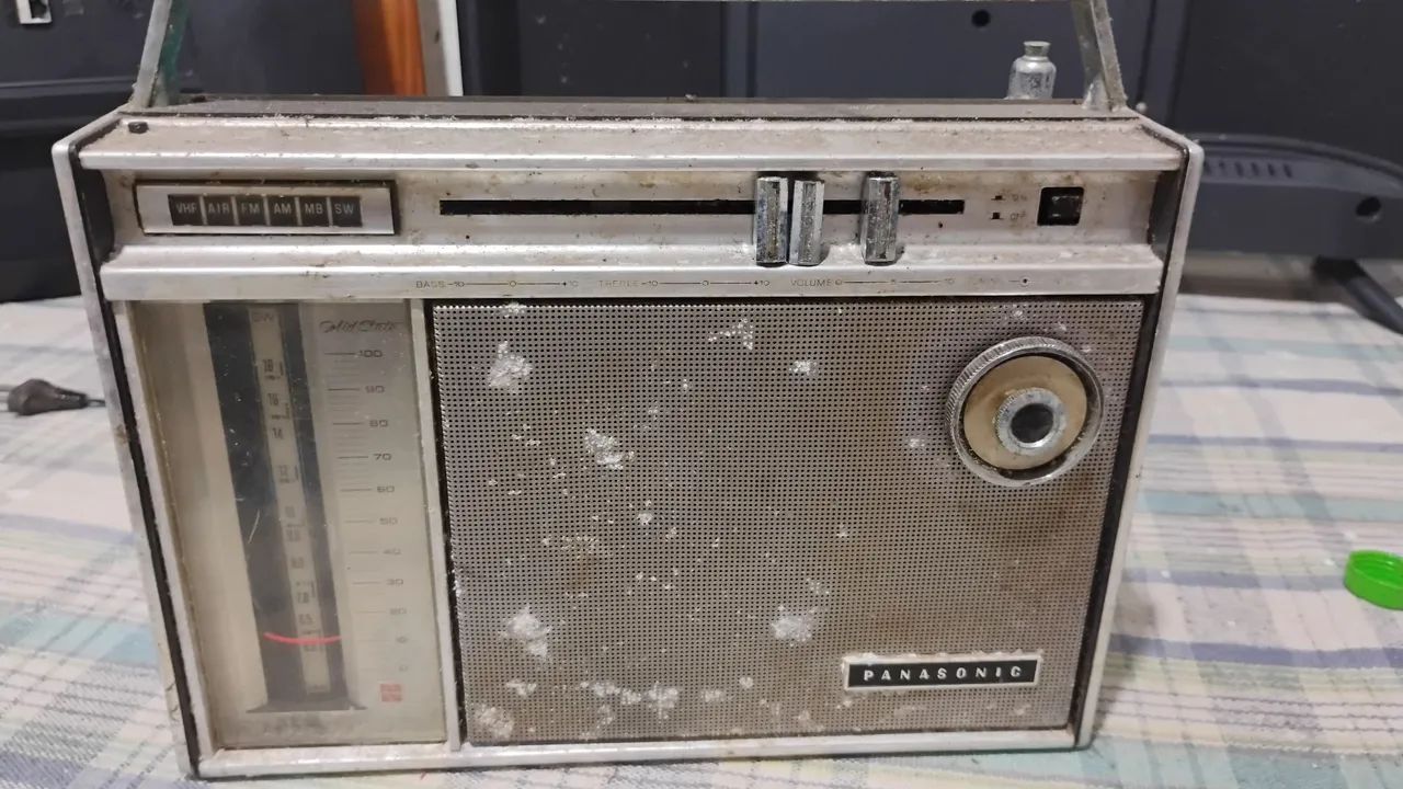 Rádio Panasonic RF1600b