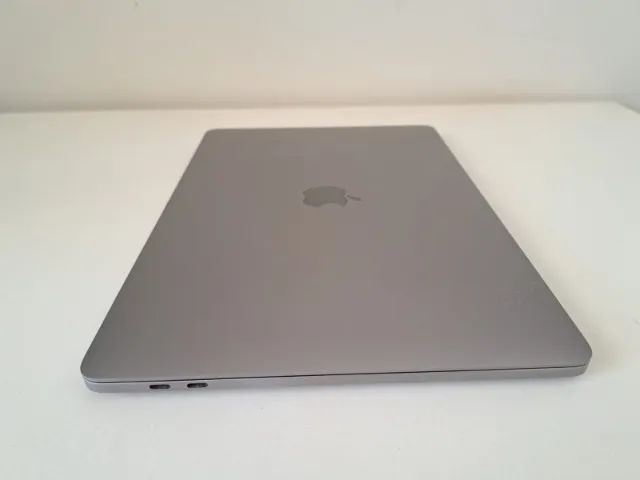 Apple Macbook PRO com TouchBar - Cinza Espacial - Notebooks