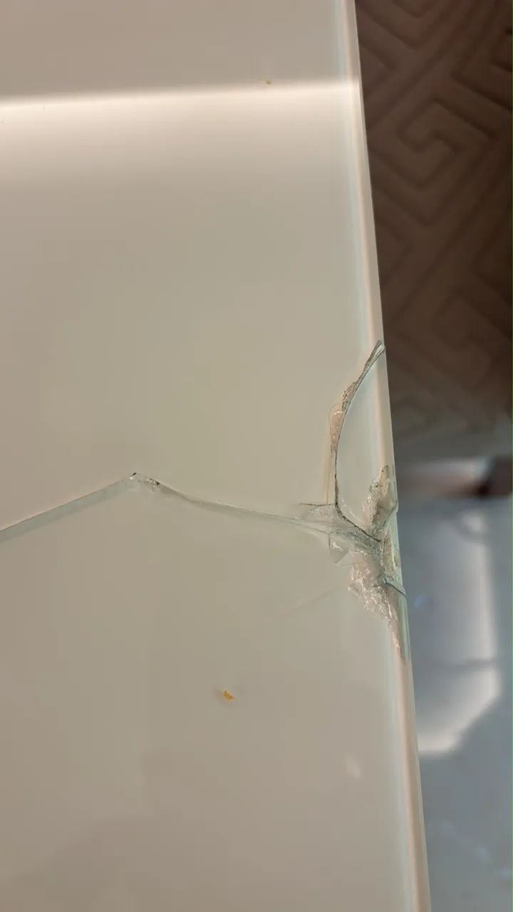 Mesa de jantar 1,80 x 1,00 - Foto 4