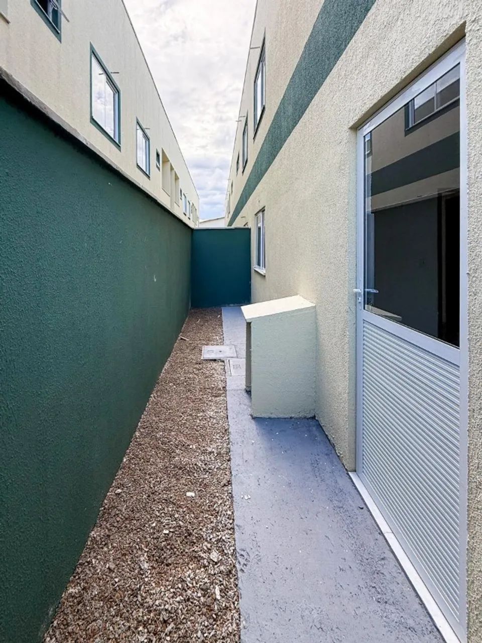 Apartamento 2 Quartos com quintal e varanda - Foto 5