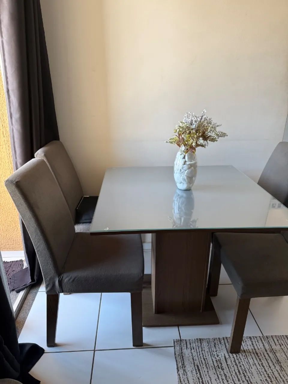 Mesa de jantar quadrada  - Foto 4