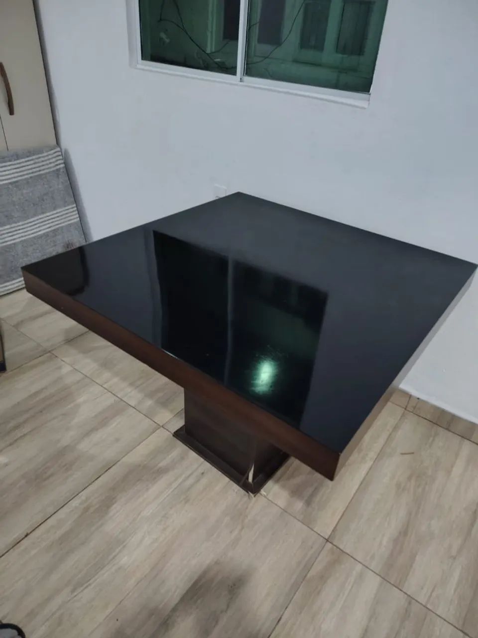 Mesa com 4 cadeiras  - Foto 2