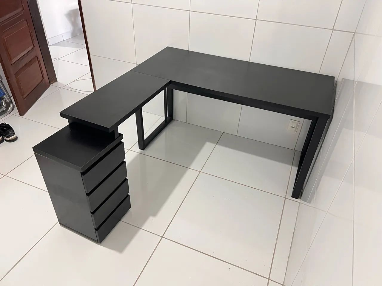 Mesa em L - Super conservada