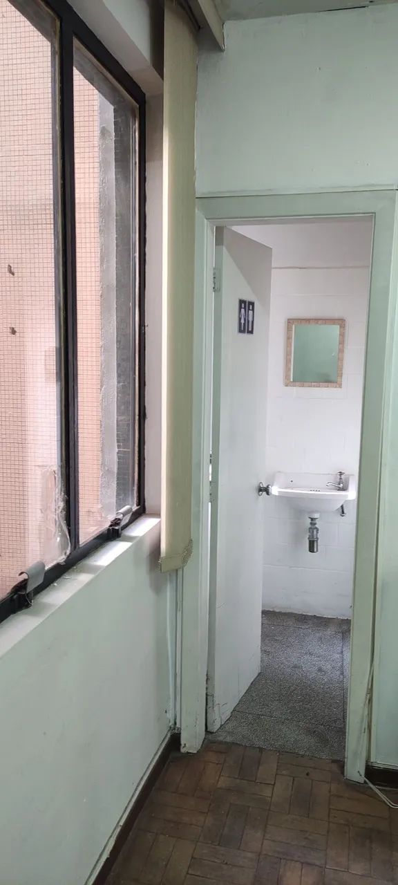 Sala comercial no centro de Curitiba - Foto 4
