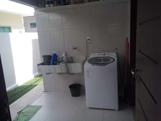 Excelente casa com ótimo acabamento em condomínio fechado com excelente área de lazer - Foto 13