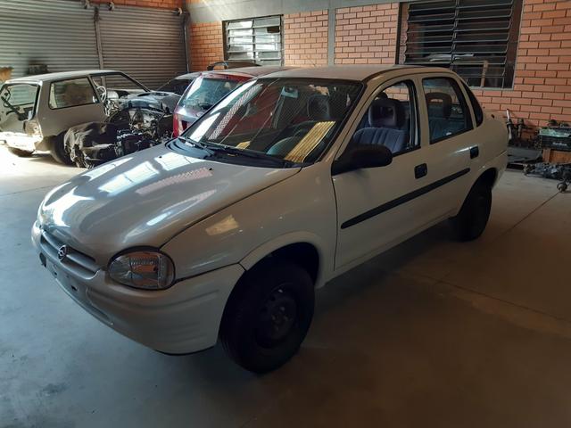Sucata carroceria corsa sedan