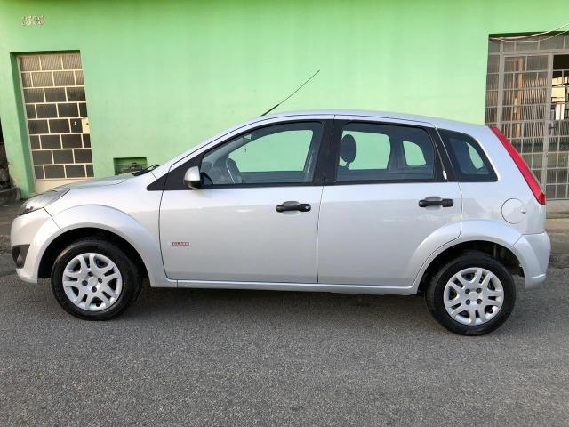 Fiesta 1.0 hatch completo -ar 2010/2011 - Foto 5