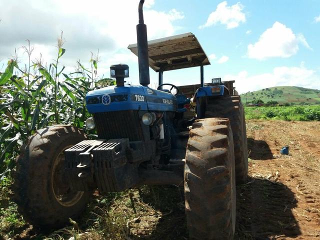 Vendo trator Newholand 2012 4x4 - Foto 3