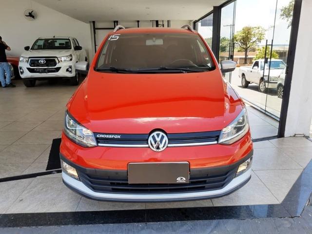 VW - CrossFox 2015 - Baixo km - Aceito trocas e Financio - Foto 2