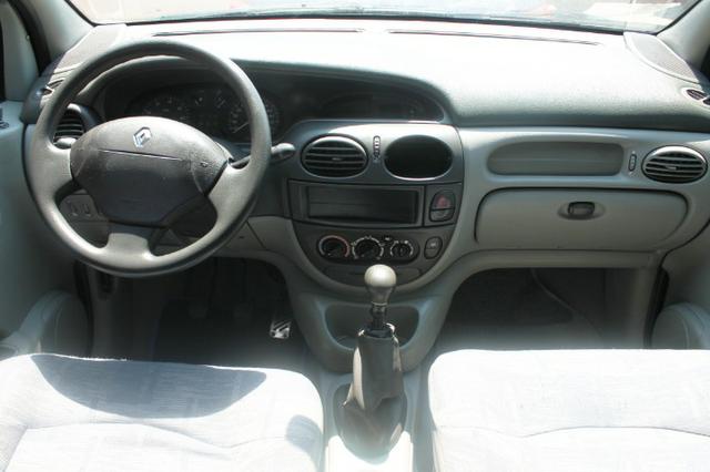 Renault Scenic 1.6 - Foto 5