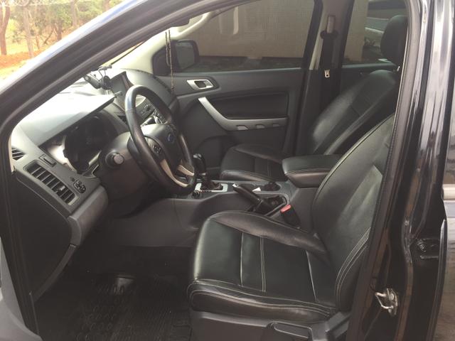FORD RANGER XLT 3.2 automática 2014/2014 - Foto 6