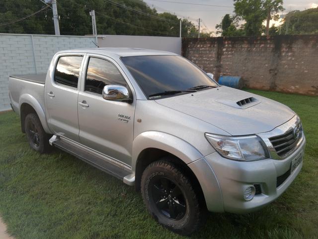 Vendo Hilux 2.7 Flex 4x2 Automática - Foto 4