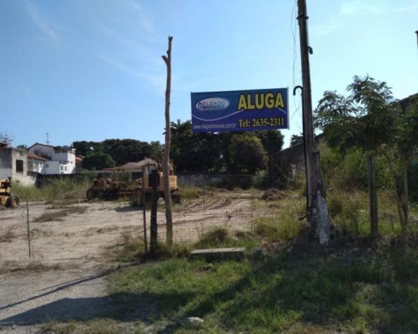 Terreno com aproximadamente 2000² no Jardim Imperial