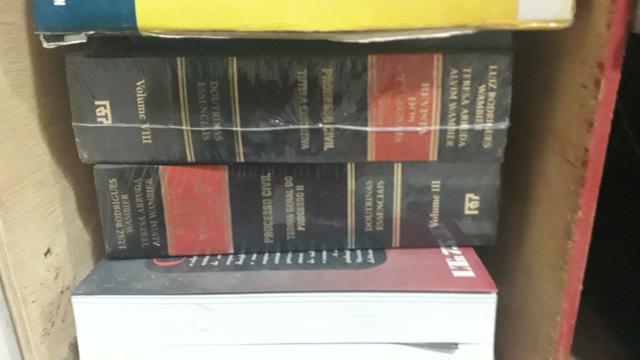 Livros para direito - Foto 5