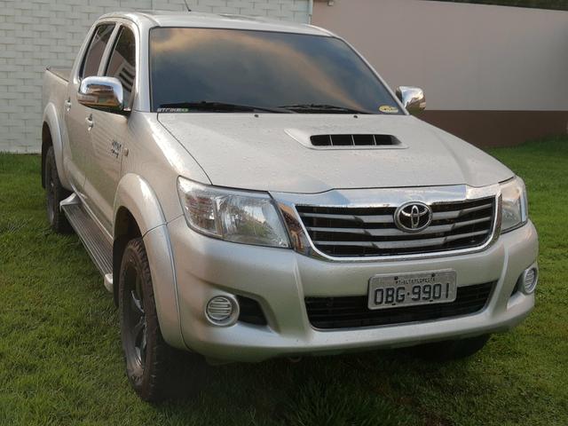 Vendo Hilux 2.7 Flex 4x2 Automática - Foto 8