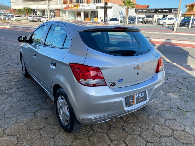 Onix Joy 1.0 Completo 2018 - Foto 7