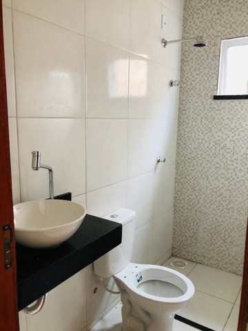 WS casa nova com 3 quartos,2 banheiros,coz.americana,quintal com otima localização - Foto 12