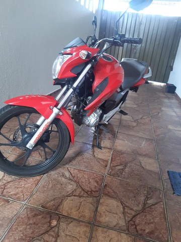 TITAN 160