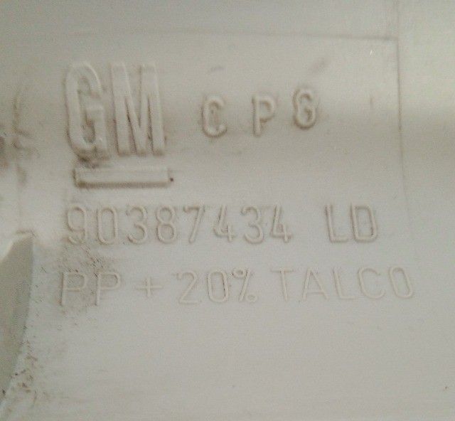 833 Acabamento Coluna Parabrisa Lado Direito Chevrolet Corsa 1994 á 2014. - Foto 2