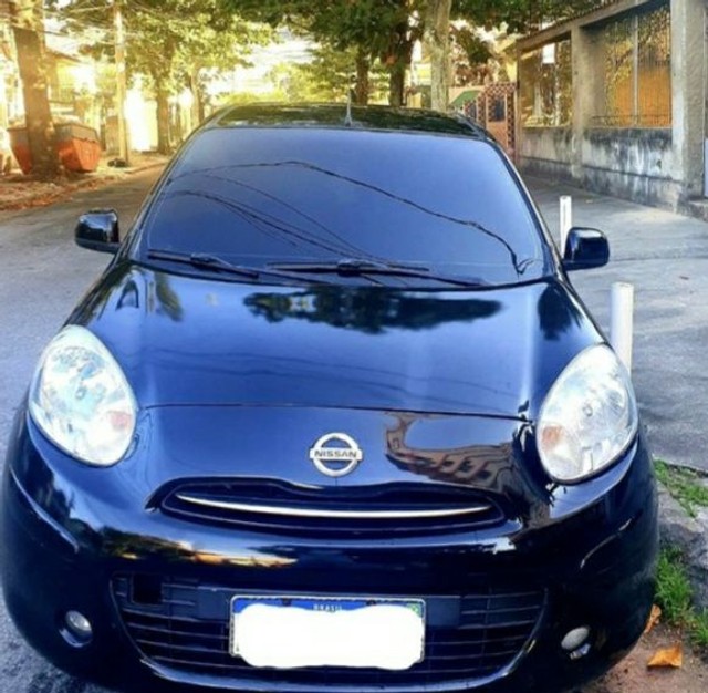 VENDO NISSAN MARCH 1.6 / *