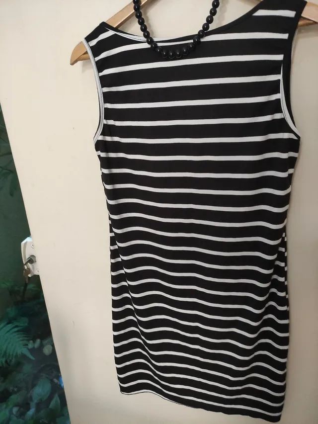 Vestido poliamida Tam G ( 44-46) 40,00<br>Altura 92cm<br>Largura busto até 60cm - Foto 3