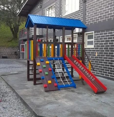 Parquinho, Playground completo, balanços 