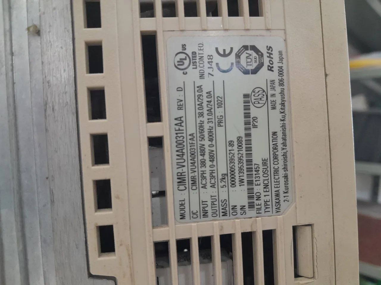 Inversor de frequência 2 cv yaskawa 380 v trifásico <br>R$1.000 - Foto 2