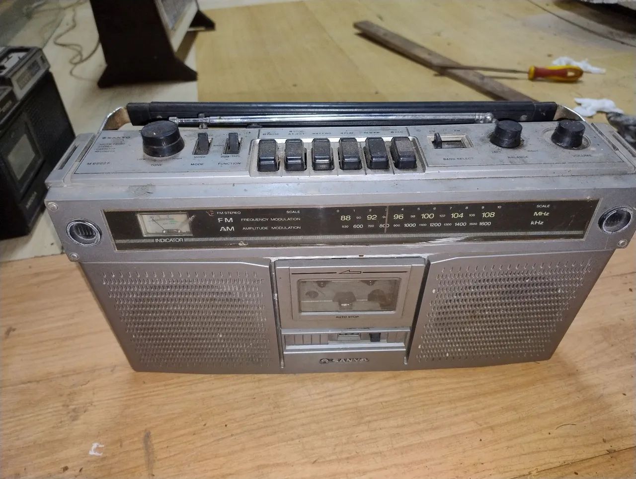 Rádio Gravador Sanyo - Vintage - Ótimo estado