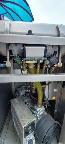 Seladora embaladora a vácuo de piso marca Multivac importada com ATM