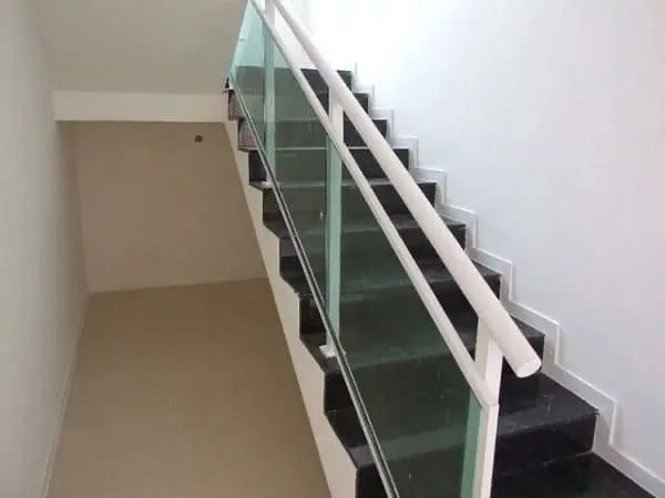 Lindos Guarda corpo em vidro e alumínio branco. Lindos - Foto 6