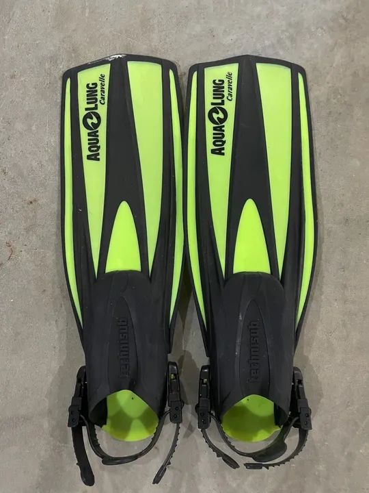 Nadadeira small aqua lung