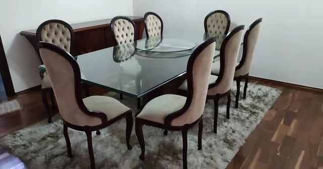 Vendo conjunto mesa luxuosa semi nova.