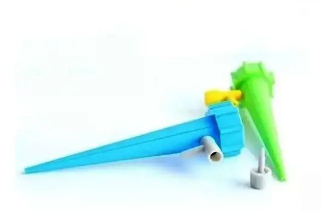 Kit 12 Gotejadores Irrigador Garrafa Pet Planta Automatico - Foto 6