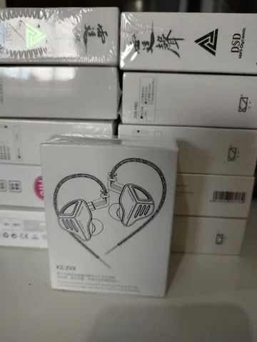 Fone de ouvido KZ ZVX 